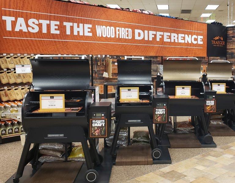 Grills & Smokers 